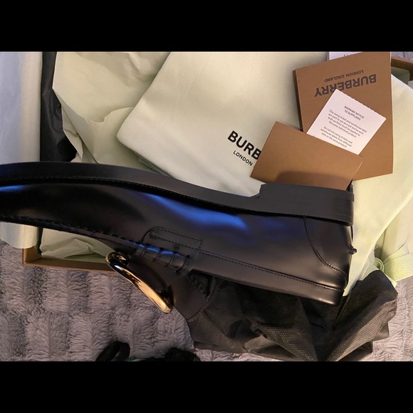 Burberry monogram loafers - Picture 2 of 3